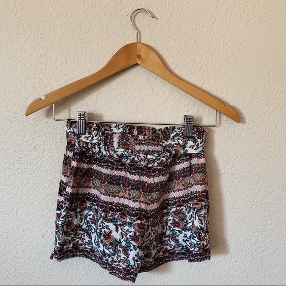Patterned Soft Shorts - Picture 3 of 5